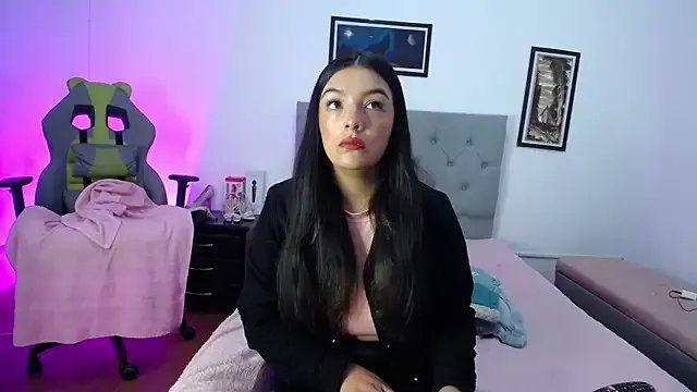 Esmeraldaa- on StripChat 