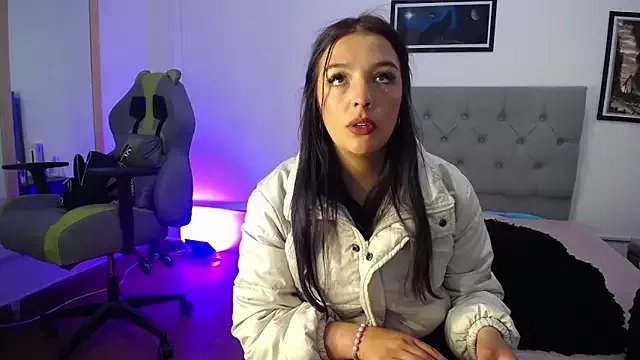 Esmeraldaa- on StripChat 