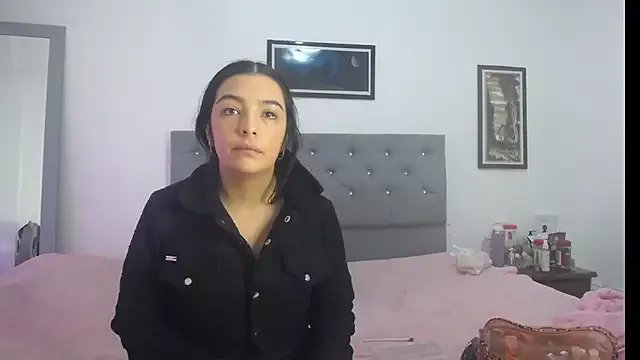 Esmeraldaa- on StripChat 