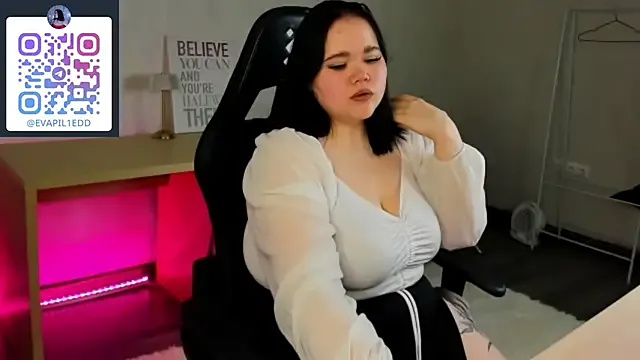 EvaCarrt — Get up and have a sexy spin <3