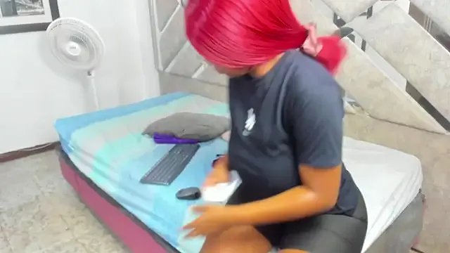 Freechat EvaxEmma on StripChat