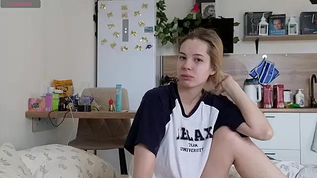 Girl_alone_home on StripChat 