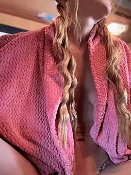 Freechat GoldenFlameGoddess on StripChat