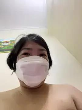 Hachi_Sweetbabie_ on StripChat 