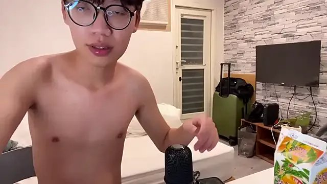 hihi0169 on StripChat 