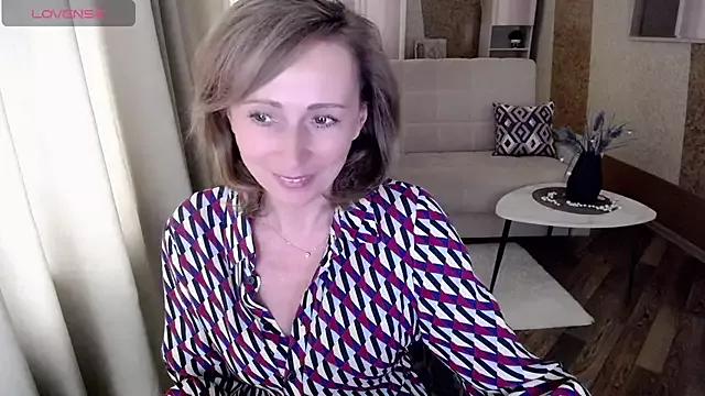 HornyMilf_777 on StripChat 