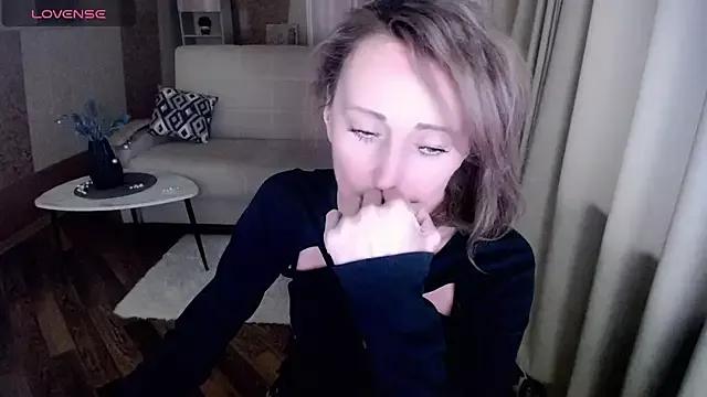 HornyMilf_777 on StripChat 