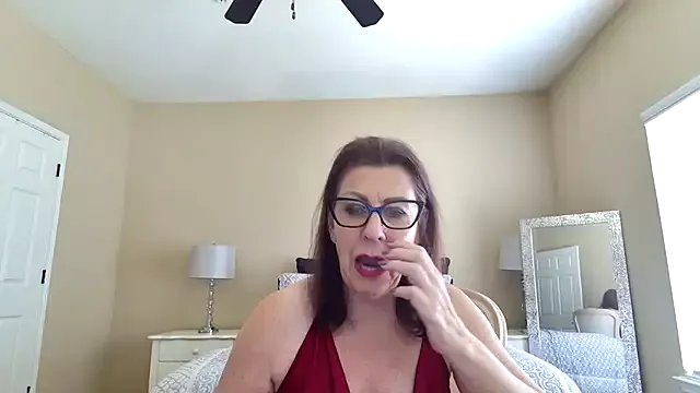 Freechat HotTxGilfMaggie on StripChat