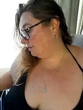 Iceprincess2bad4u on StripChat 