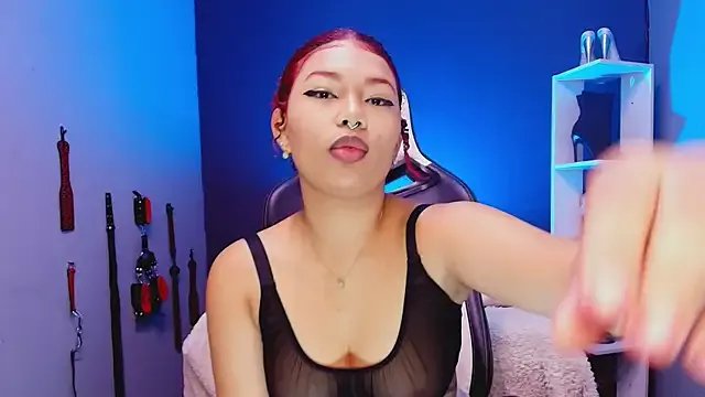 JadaRoberts on StripChat 