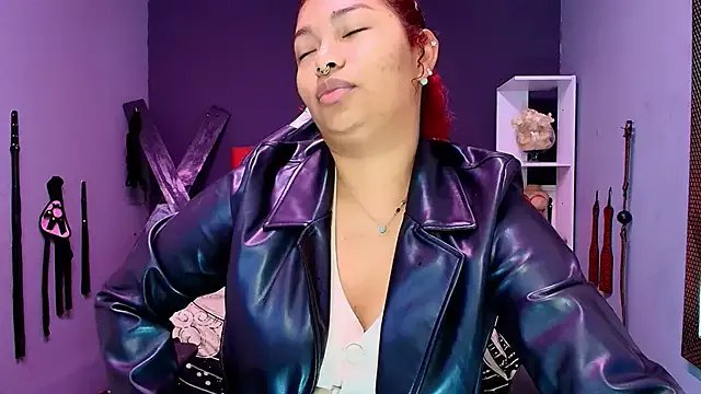 JadaRoberts on StripChat 