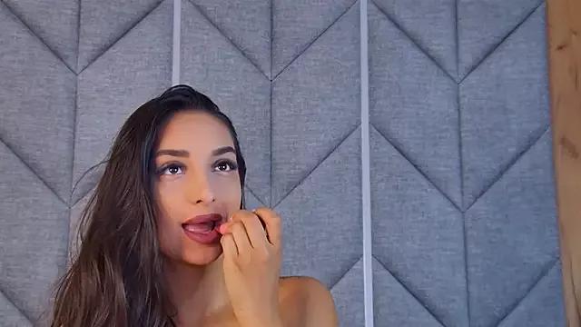 Freechat Kimberlymav on StripChat