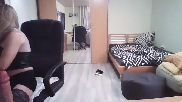 Kinky-Kristina on StripChat 