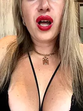 Freechat Kittenforyou on StripChat