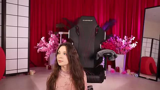 KittyCaitlin on StripChat 