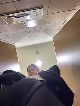 KittyQueeny on StripChat 