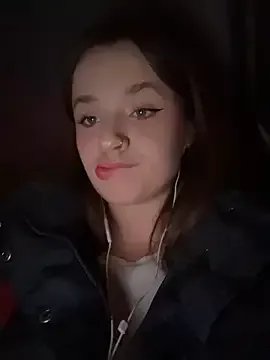 KittyQueeny on StripChat 