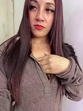 KloeEvanns on StripChat 