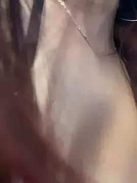 KloeEvanns on StripChat 