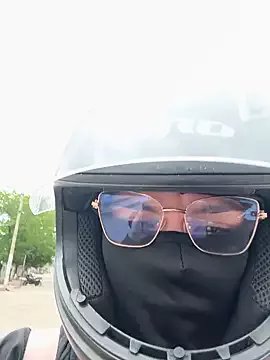 lalilamassu1 on StripChat 