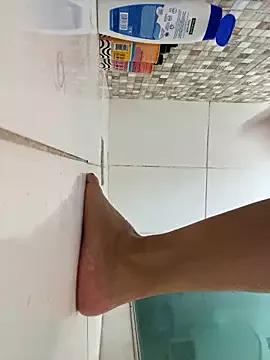 laurahoot on StripChat 