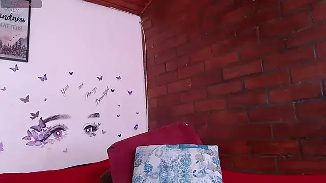 Freechat LIila28six on StripChat