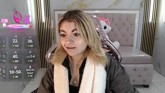 lili_conor_s on StripChat 