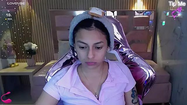 lilith_petit_sub on StripChat 