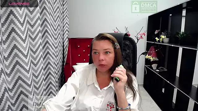 Lily_flower7 on StripChat 