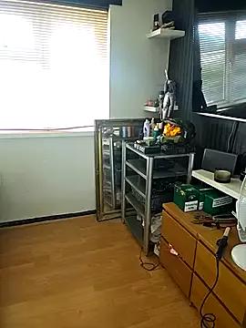 lilylove27 on StripChat