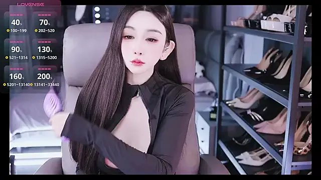 Private Liora- on StripChat