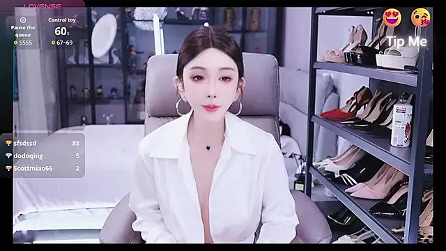 Private Liora- on StripChat