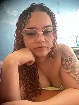 Lolacavalona on StripChat