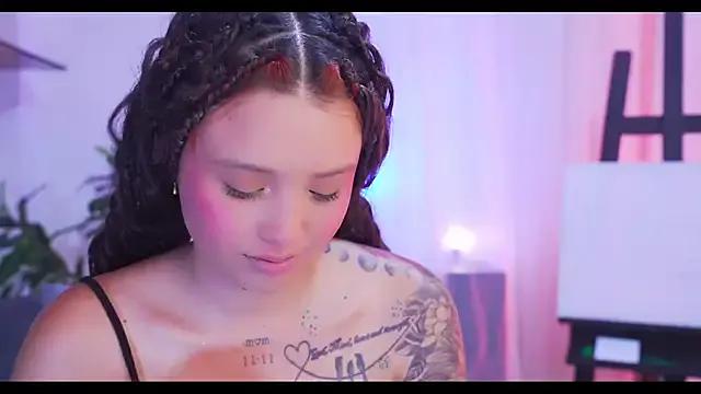 LorenRosse on StripChat 