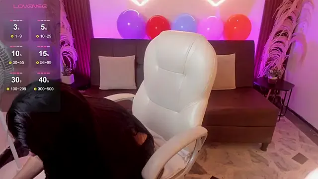 lunaalynch on StripChat