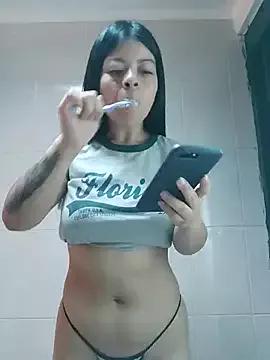 LunaJacobs on StripChat