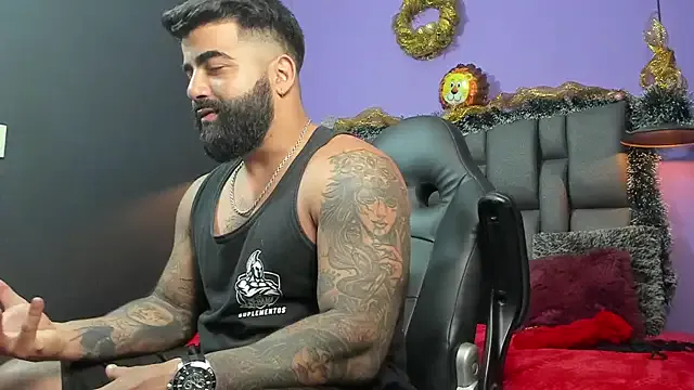 Lyon_vach on StripChat