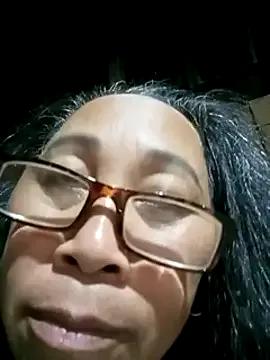 Mamapm20 on StripChat 
