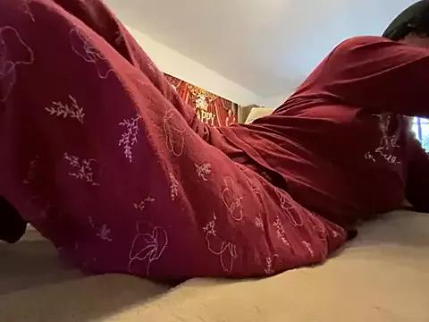 Marilou1983 on StripChat 