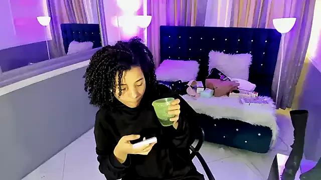 Mayaa_ross on StripChat 