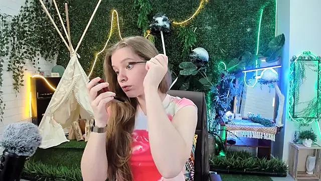 Freechat MayaSinabon on StripChat