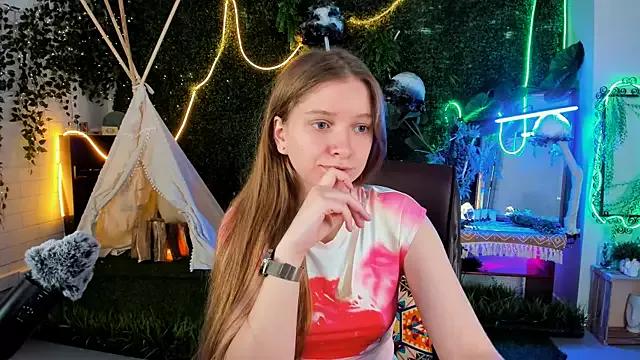 Freechat MayaSinabon on StripChat