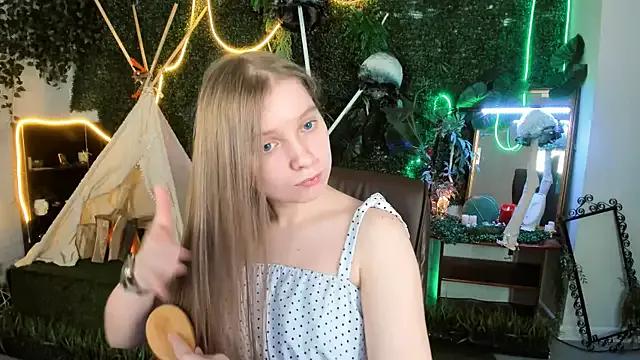 Freechat MayaSinabon on StripChat