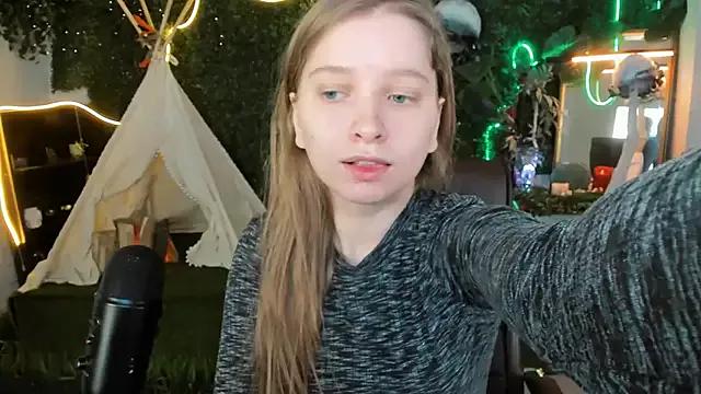 Freechat MayaSinabon on StripChat