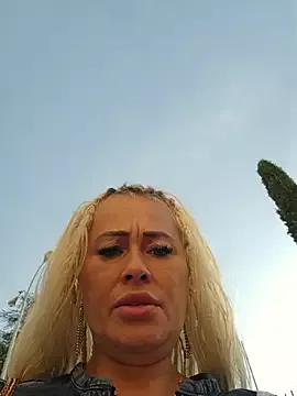 Freechat MILFBARBY on StripChat