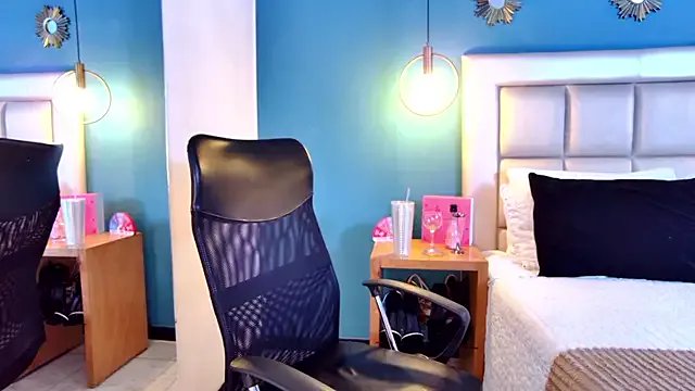 Miss_ary on StripChat 