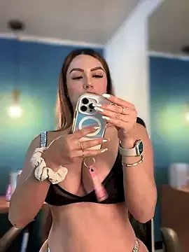 Miss_ary on StripChat 