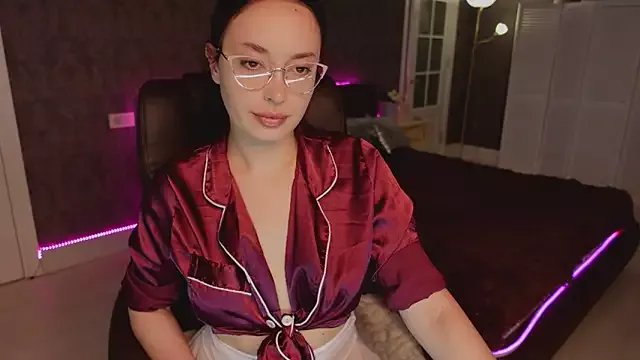 Miss_Elia on StripChat 