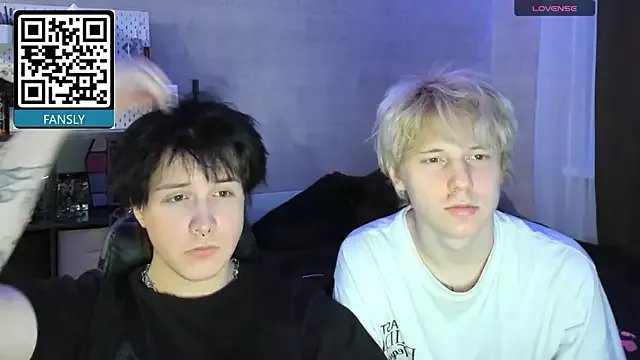 Freechat miya_meow_miku on StripChat