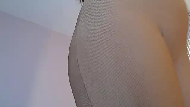 Freechat MollyCruz on StripChat